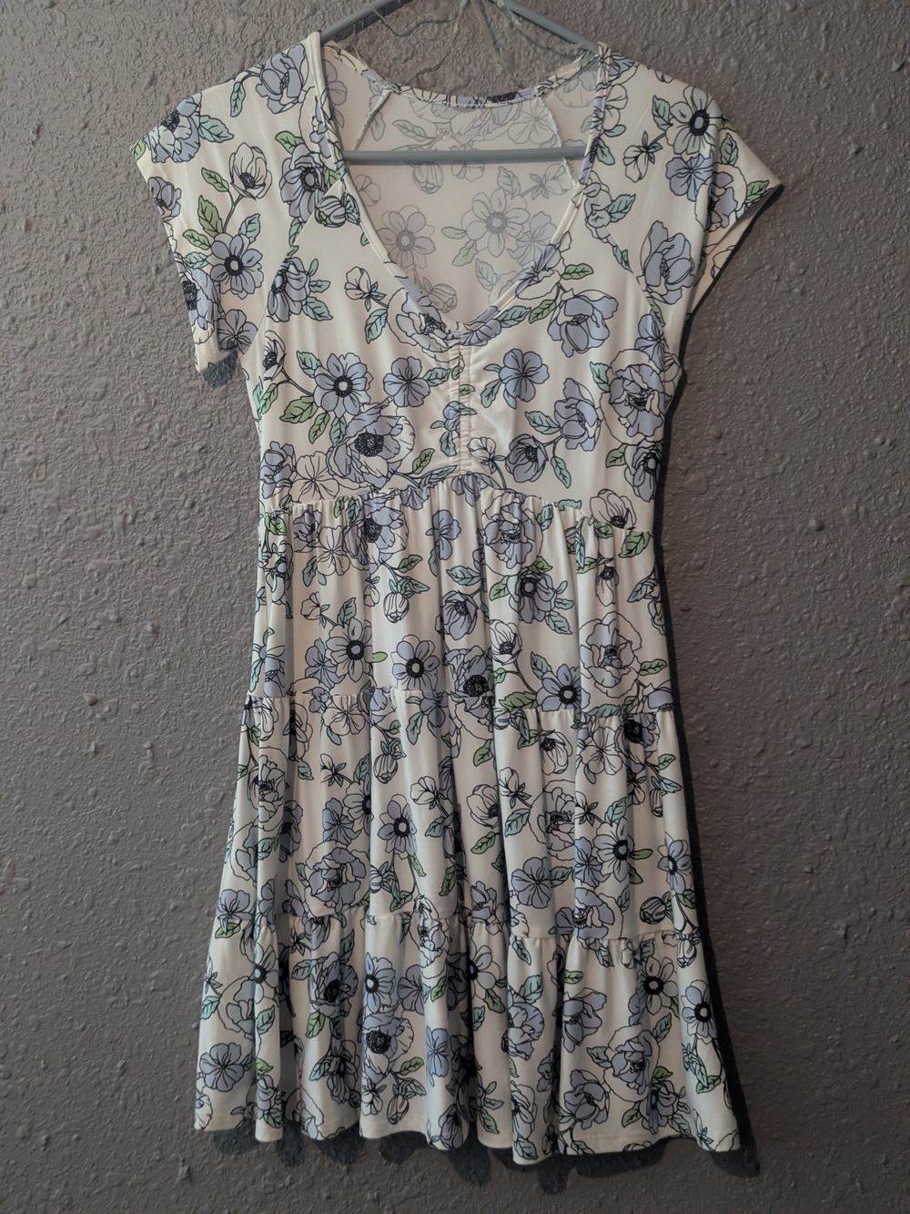 M Floral V-Neck Tiered Women's Dress in White and Blue